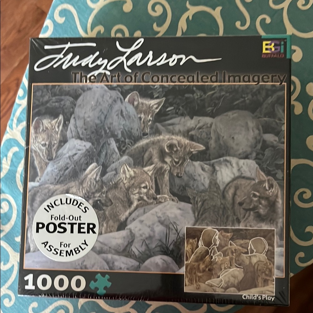 Judy Larson 'The Art of Concealed Imagery' 1000pc Puzzle - Wolves Artwork